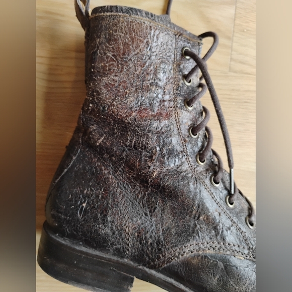 FRYE Veronica Combat Boots Antique Black/Brown Distressed Brush Off Leather Sz 8 - Picture 9 of 16